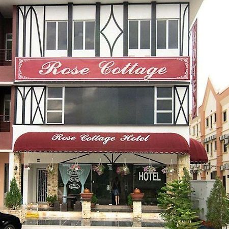 Rose Cottage Hotel Bandar Seri Alam Johor Bahru Exteriör bild