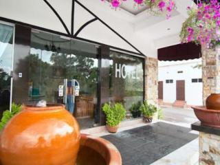 Rose Cottage Hotel Bandar Seri Alam Johor Bahru Exteriör bild
